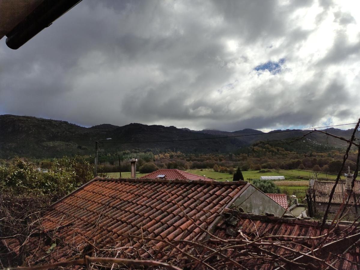 坎普-杜热雷什Casa Da Ramada别墅 外观 照片